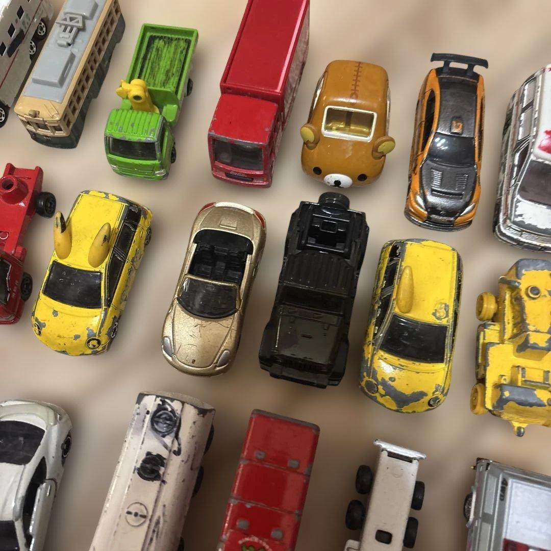 トミカ　１０６台　他　まとめ