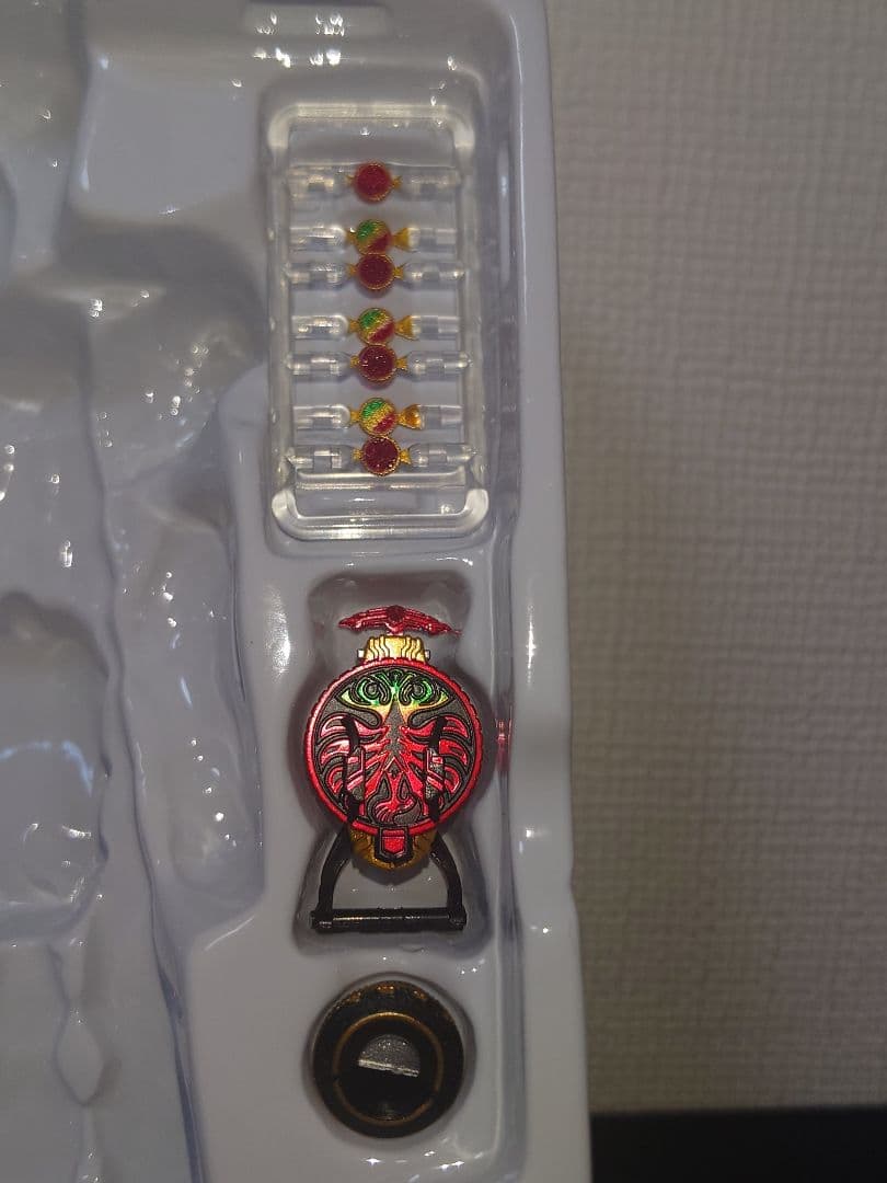 Z*l様 S.H.Figuarts　仮面ライダーオーズ　タジャドルコンボエタニテ