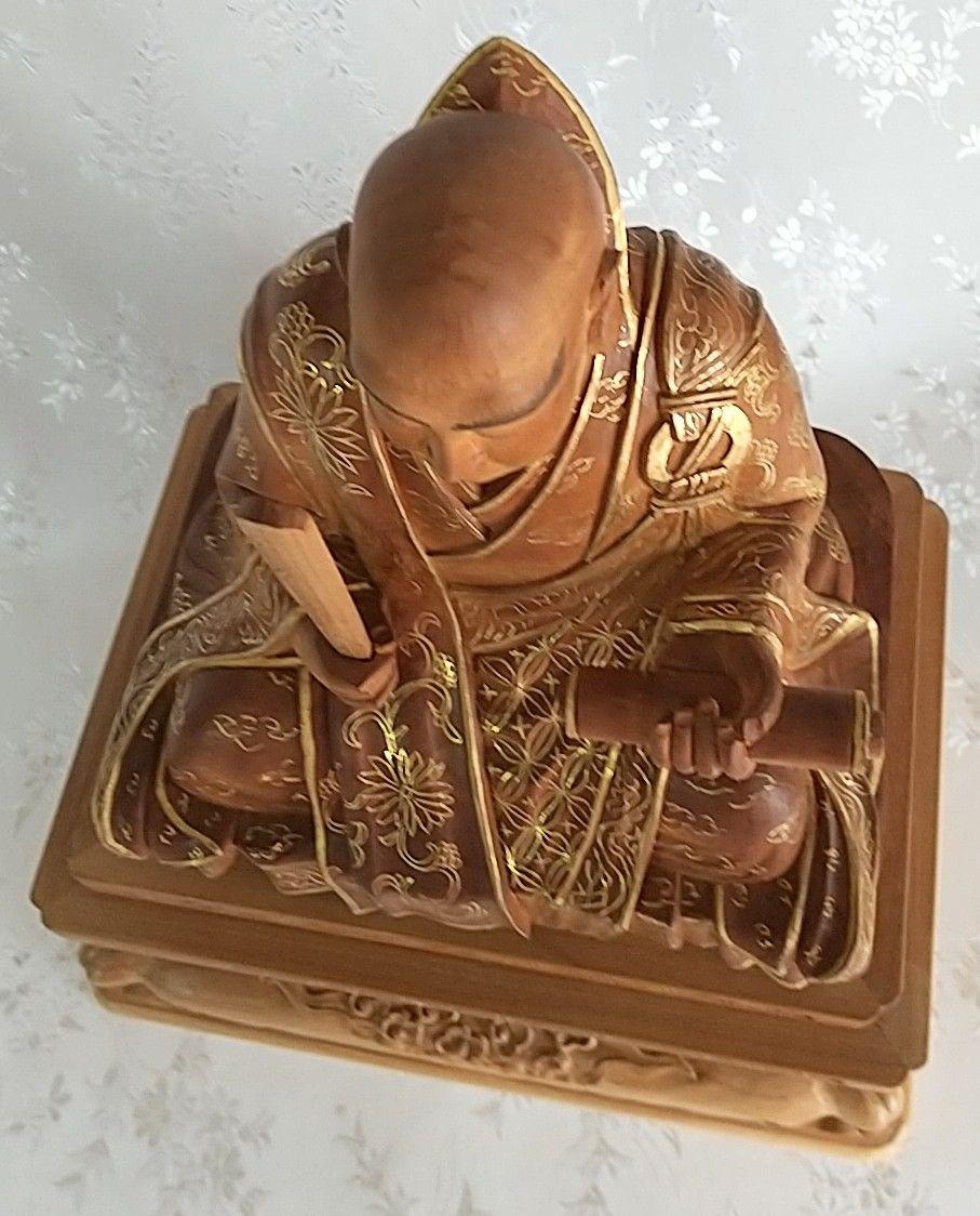 日蓮聖人坐像 3.5寸 #072 金彩有り ◆白檀 木彫 仏像