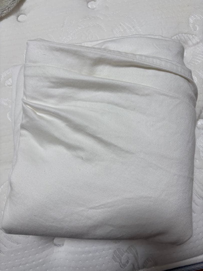 クイーンサイズ 掛け布団、カバー、ベッドパットのセット