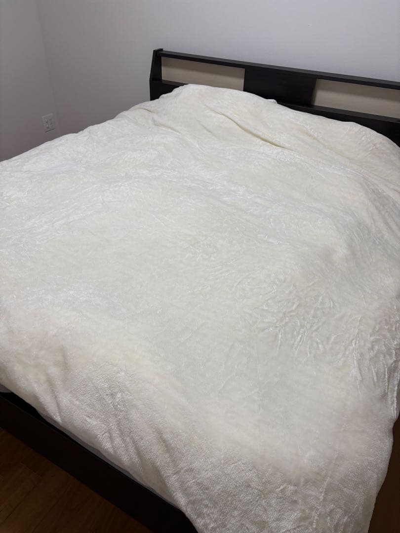 クイーンサイズ 掛け布団、カバー、ベッドパットのセット