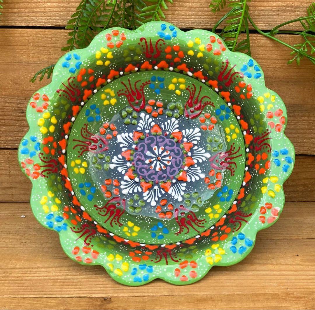 22cm☆新品☆【トルコ】ボウル 皿＊ライトグリーン＊ キュタフヤ 陶器