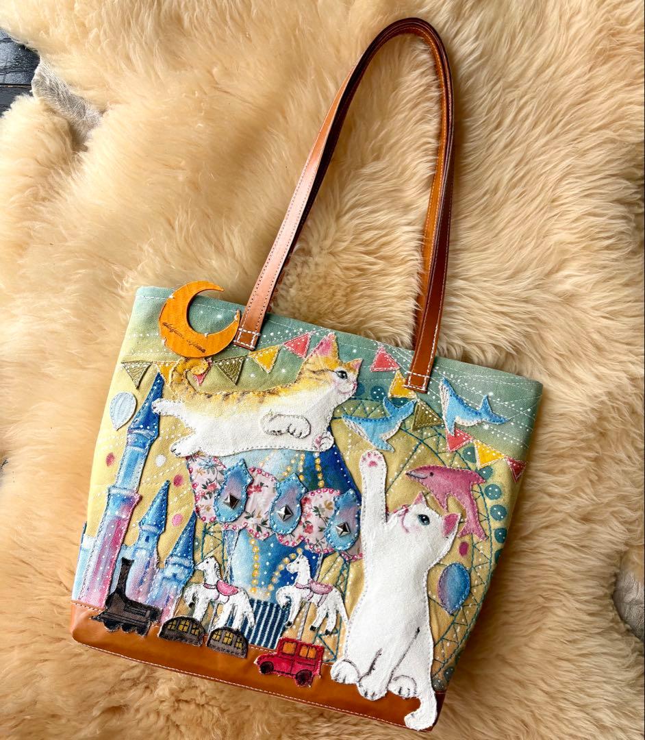 (手づくり)\"ハッピーライクなシロと茶トラ\"ねこと遊園地のトートバッグ刺繍