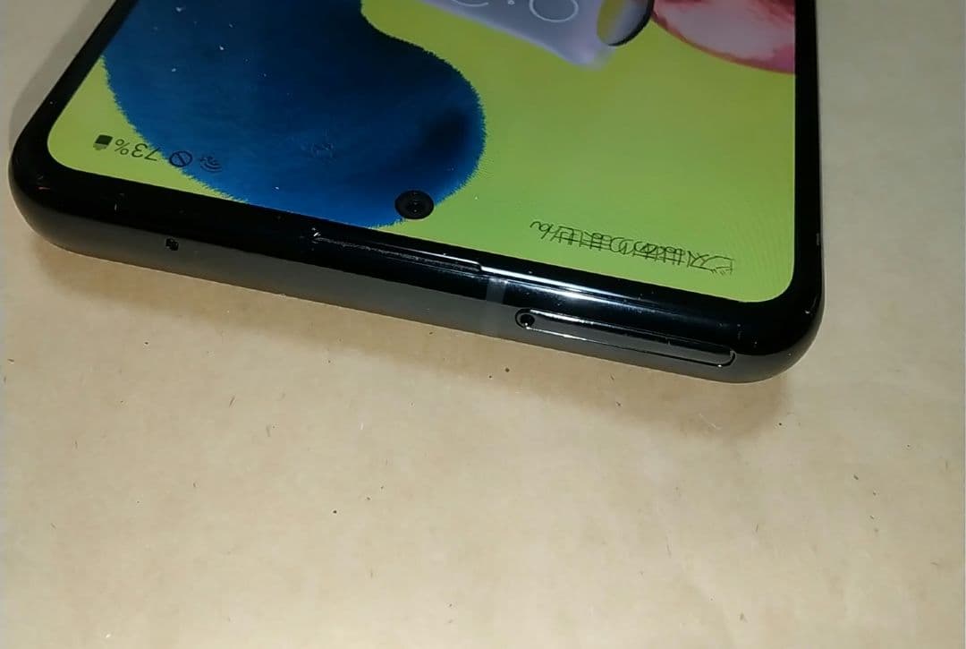 Galaxy A51 SCG07 ブラック