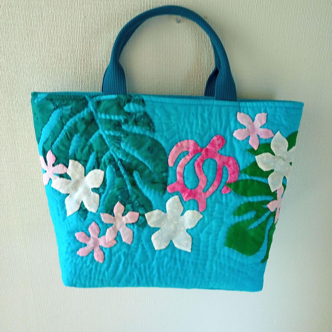 モンステラにピンクのホヌのトートバッグ　ハワイアンキルト