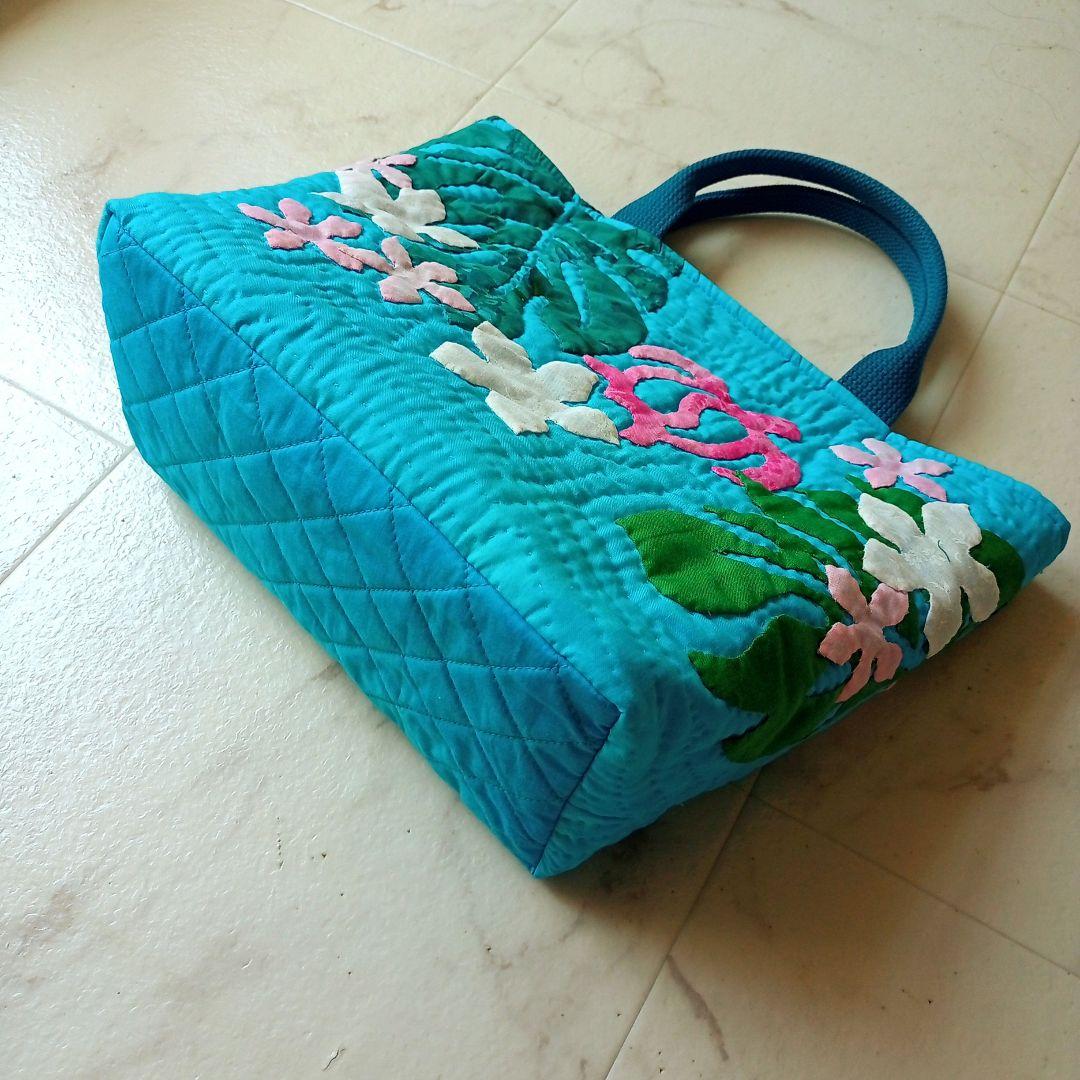 モンステラにピンクのホヌのトートバッグ　ハワイアンキルト