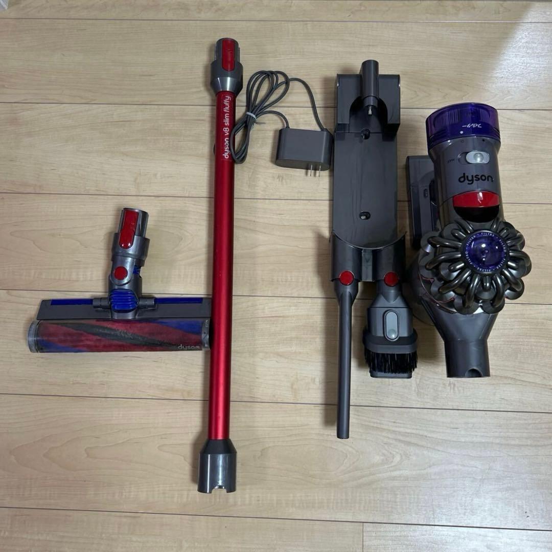 ダイソンV8 slim fluffy コードレスサイクロン 掃除機　ジャンク扱い