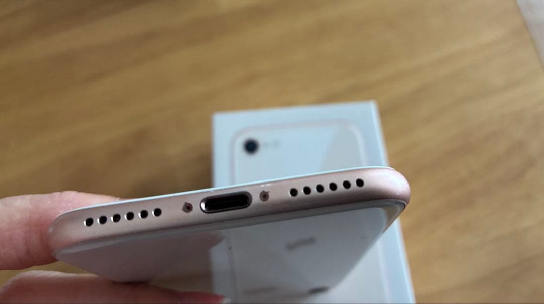 Apple iPhone 8 ゴールド 本体