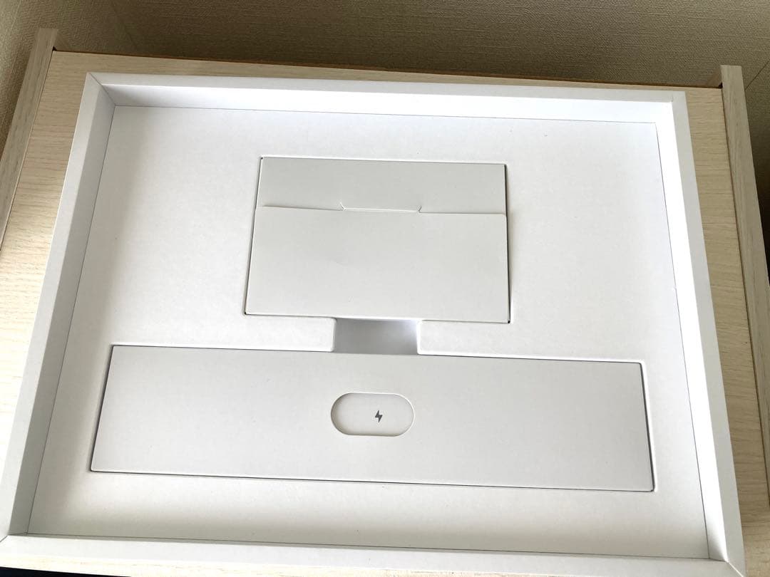 Surface Laptop Go 2 i5/8GB/256GB office付