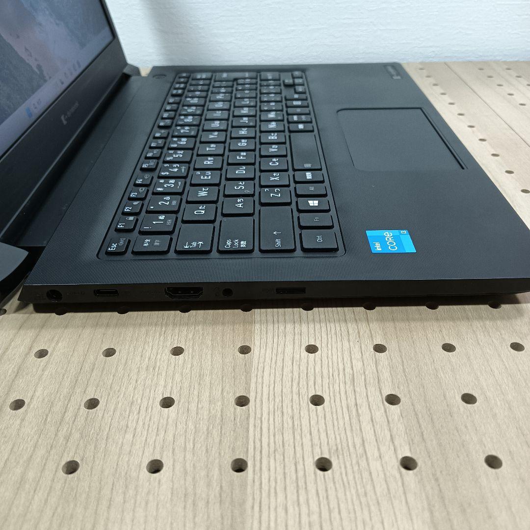 東芝dynabook 第11世代 2021年製 カメラ/SSD搭載 Win11