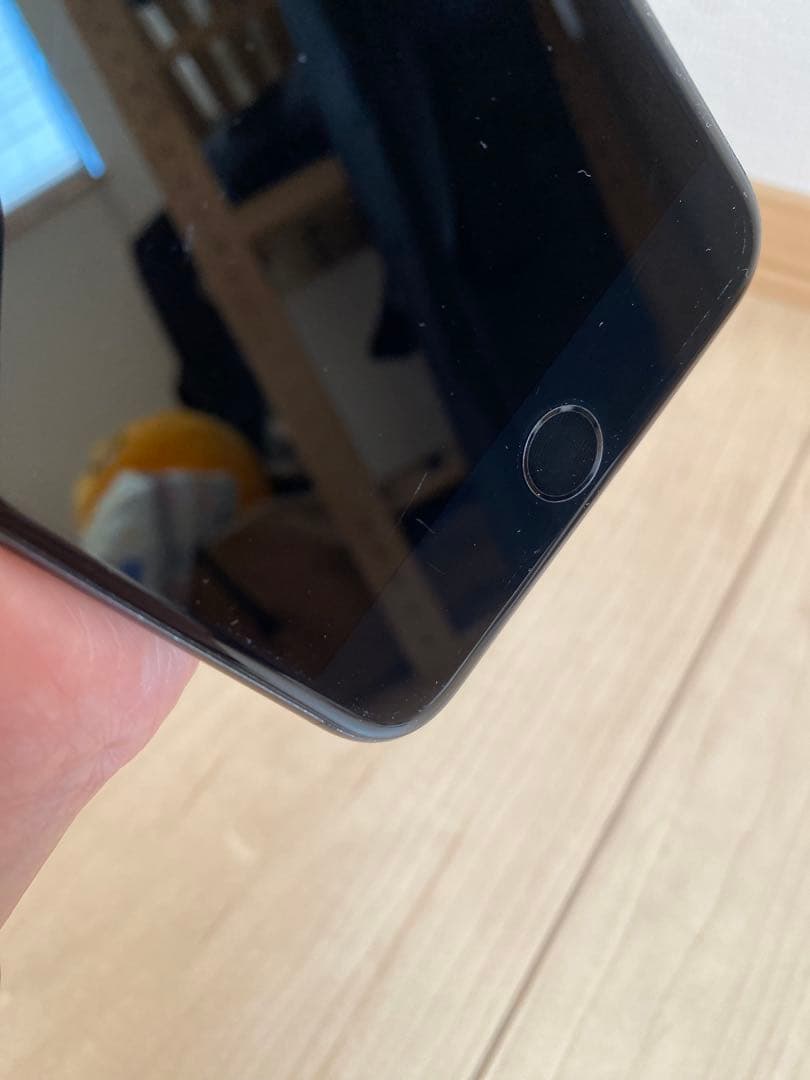 iPhone8 plus 64GB バッテリー84%