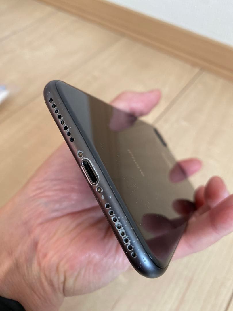 iPhone8 plus 64GB バッテリー84%