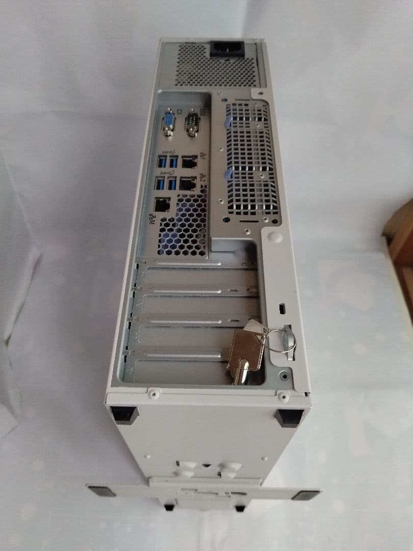 NEC Express5800/T110k-S サーバー(RDXドライブ内蔵)