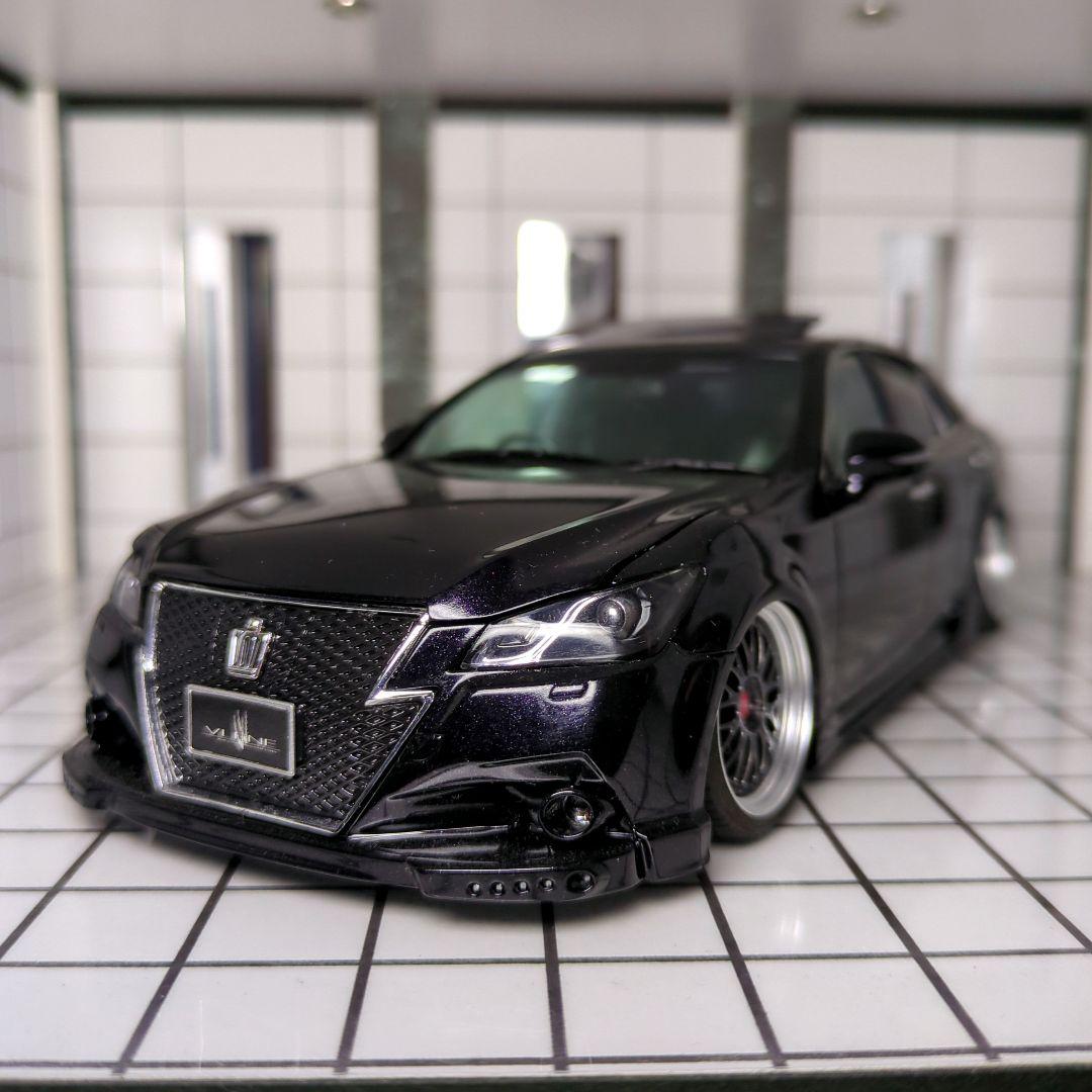 1/24 2~3台展示可能 ショーケース LED照明 透明アクリル板付き！