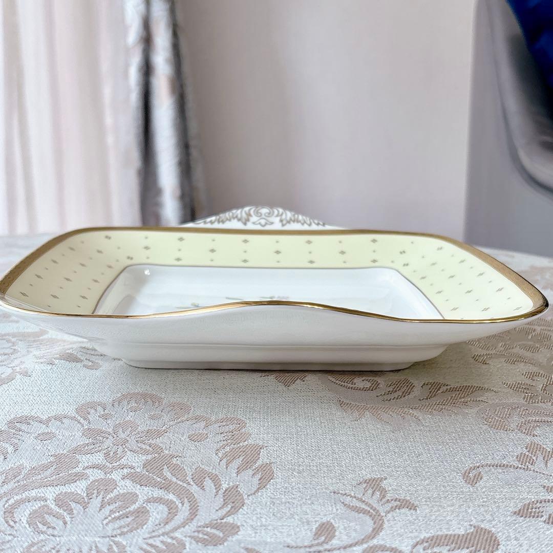 未使用❤️箱入り❤️ウェッジウッド❤️グレース❤️B&B プレート　サンドイッチプレート