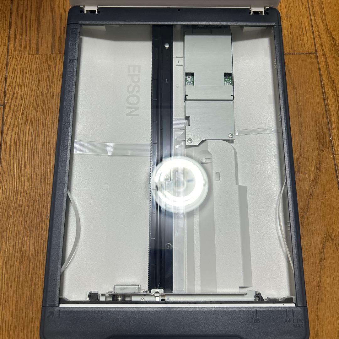 10/21以降発送 EPSON GTS650 フラットベッドスキャナー