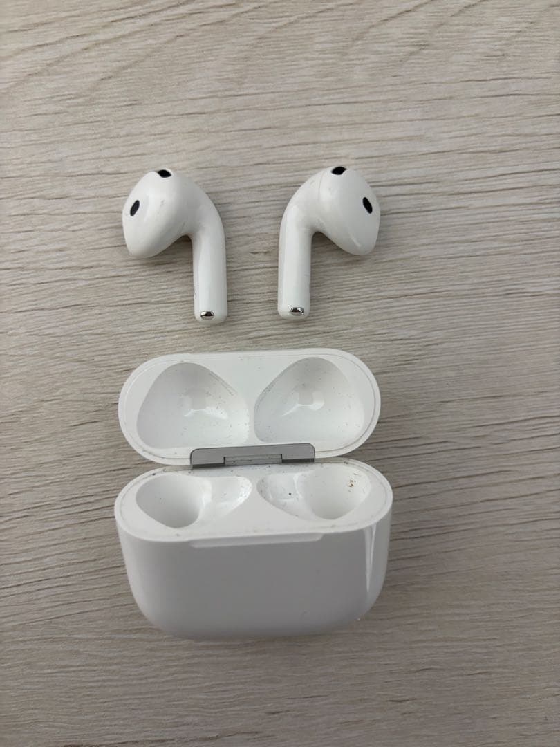 AirPods本体 ホワイト 充電ケース付属