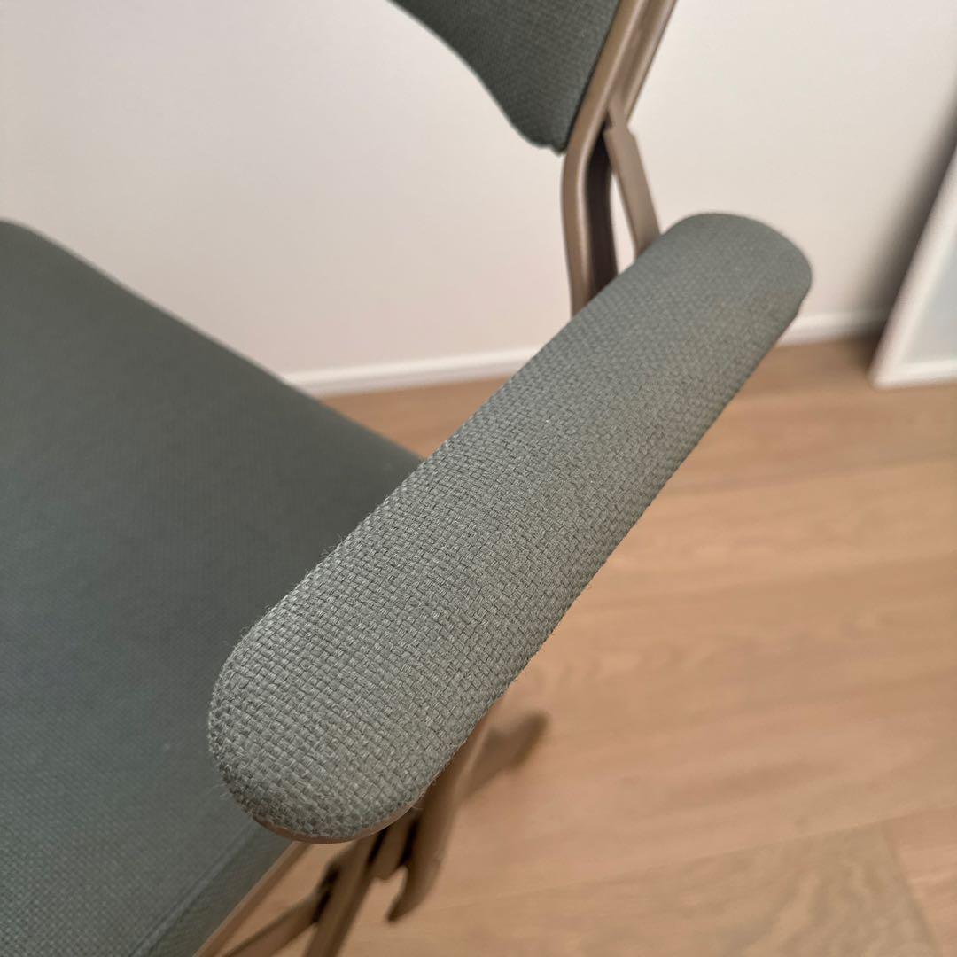 CLARIN FOLDING CHAIR WITH ARM/折りたたみチェア