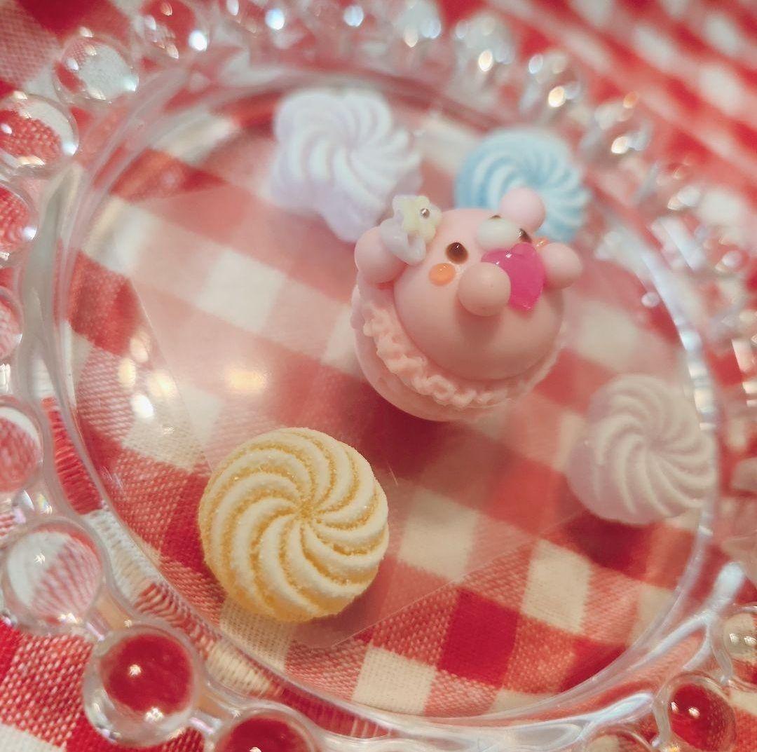 『ワン』pinkくまちゃん♡マカロン　パーツやチャームにいかがでしょうか？