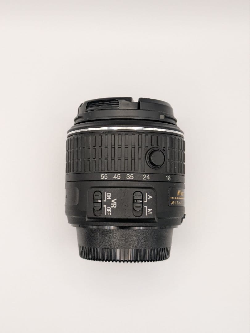 Nikon　D3300 ＋レンズ　S数607回 　ほぼ新品！