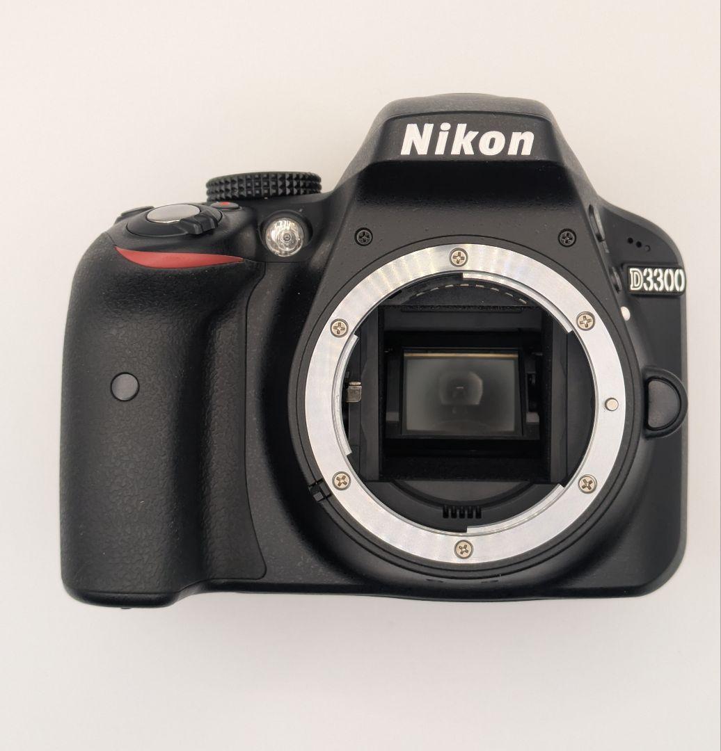 Nikon　D3300 ＋レンズ　S数607回 　ほぼ新品！