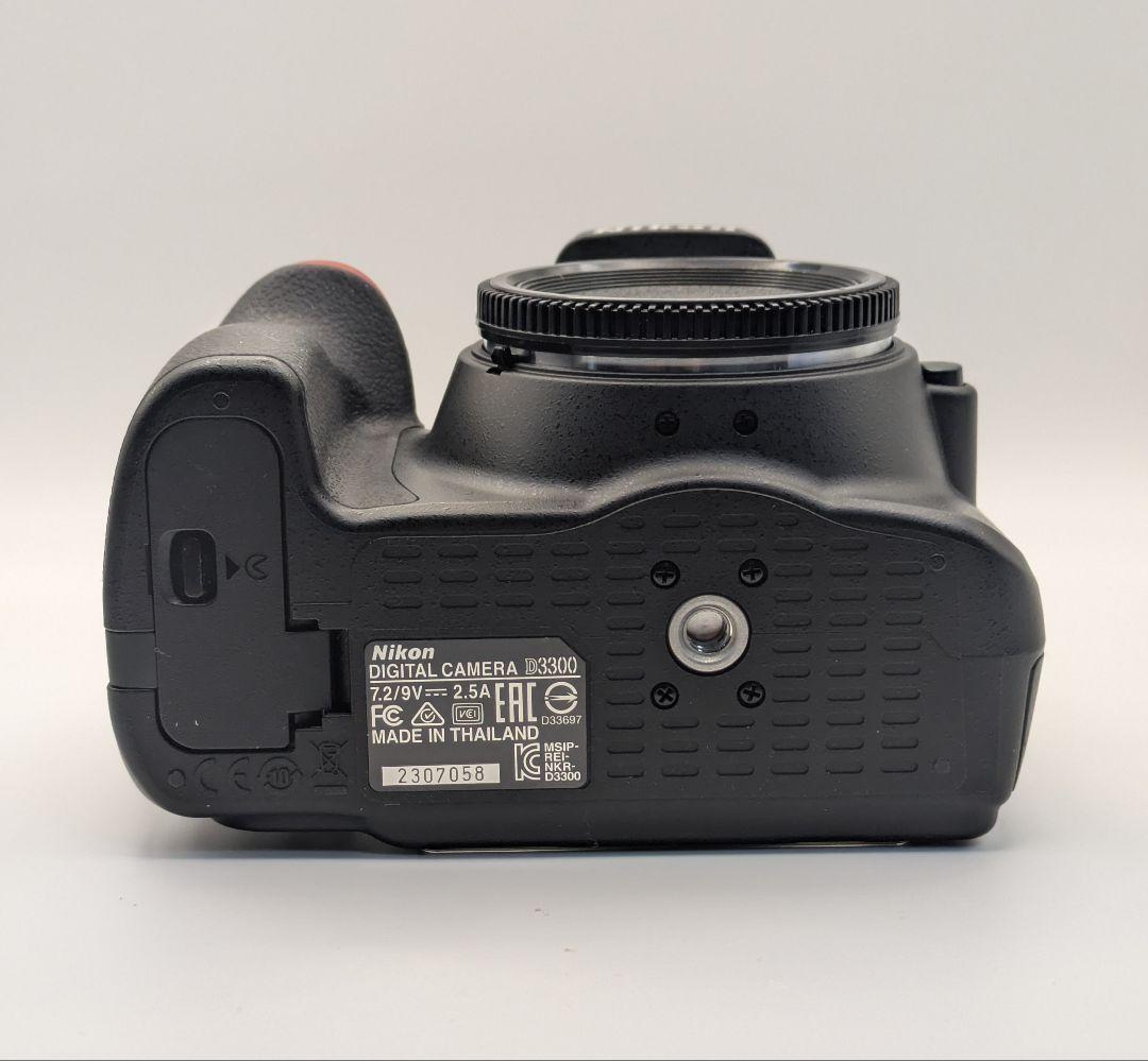 Nikon　D3300 ＋レンズ　S数607回 　ほぼ新品！