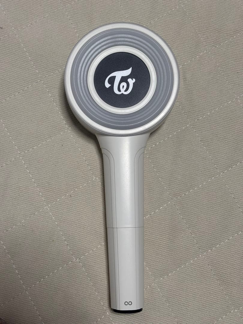 TWICE ペンライト ホワイトCANDYBONG ∞ 公式　チェヨントレカ付き