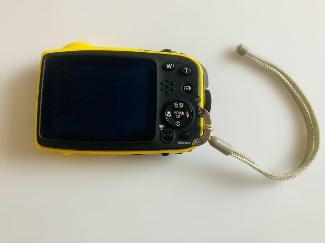 デジタルカメラ FUJIFILM FINEPIX XP80