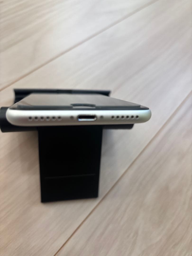 iPhone SE 第2世代 64GB ホワイト｜箱あり｜SIMフリー｜極美品