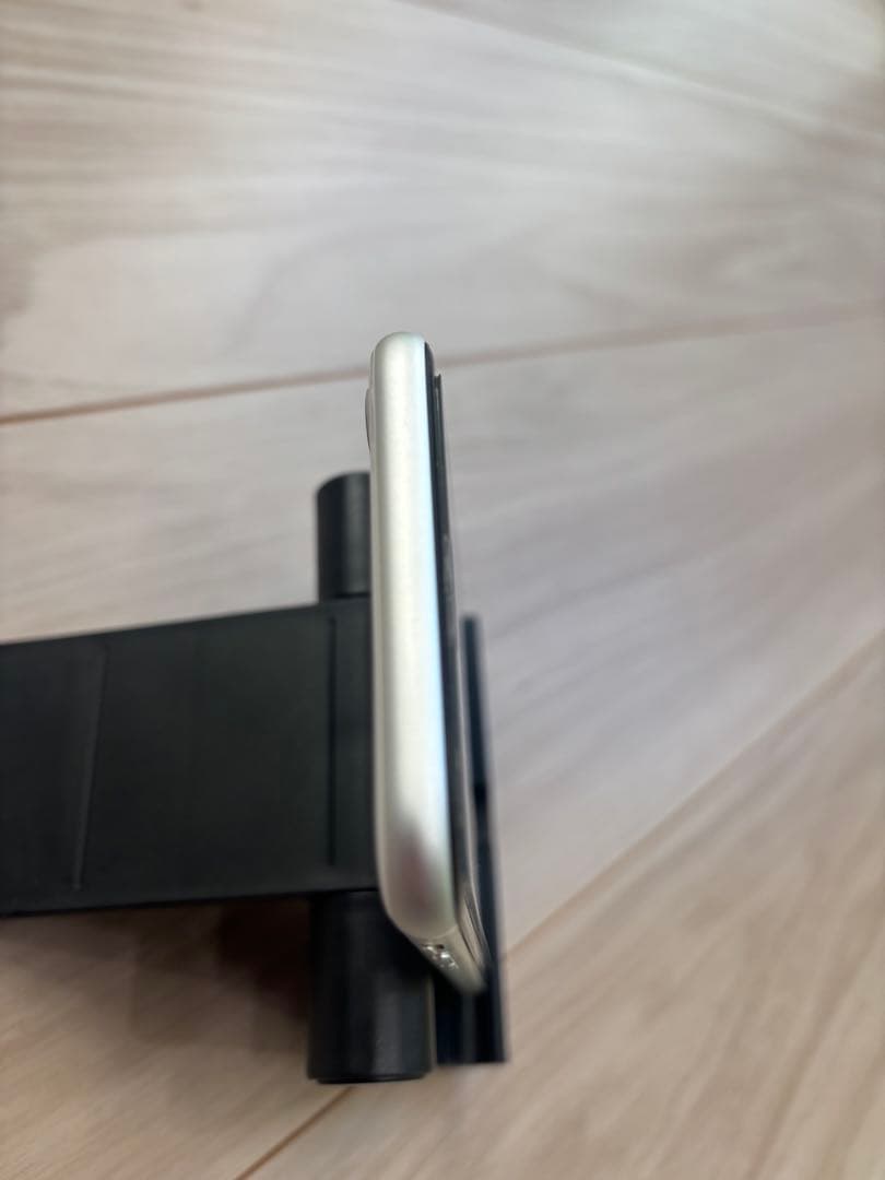 iPhone SE 第2世代 64GB ホワイト｜箱あり｜SIMフリー｜極美品