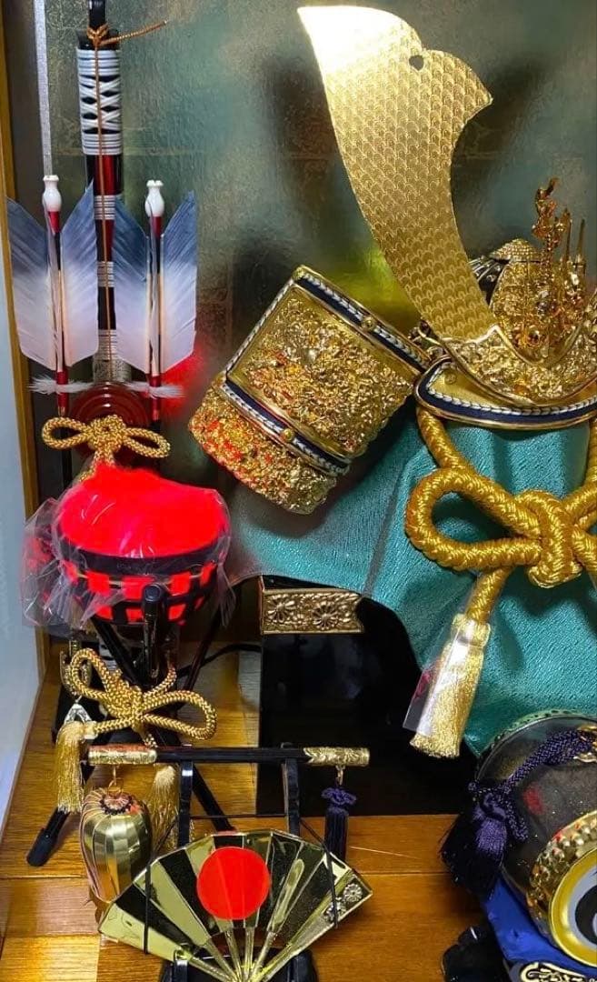 動作品 美品 五月 人形 兜飾り かぶと こどもの日 武勇 ライト 付 平安豊久