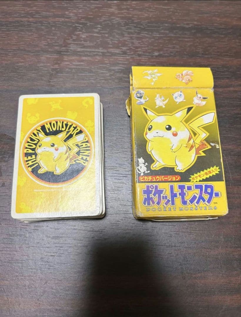ポケットモンスター　トランプ　ピカチュウ　バージョン