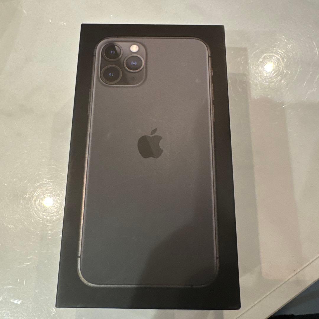 携帯電話本体 iPhone11pro 64GB