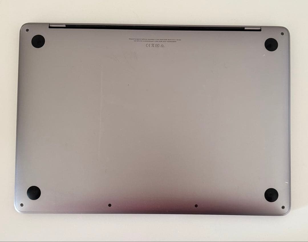 Macbook Pro 2020 13インチ M1 office付ける