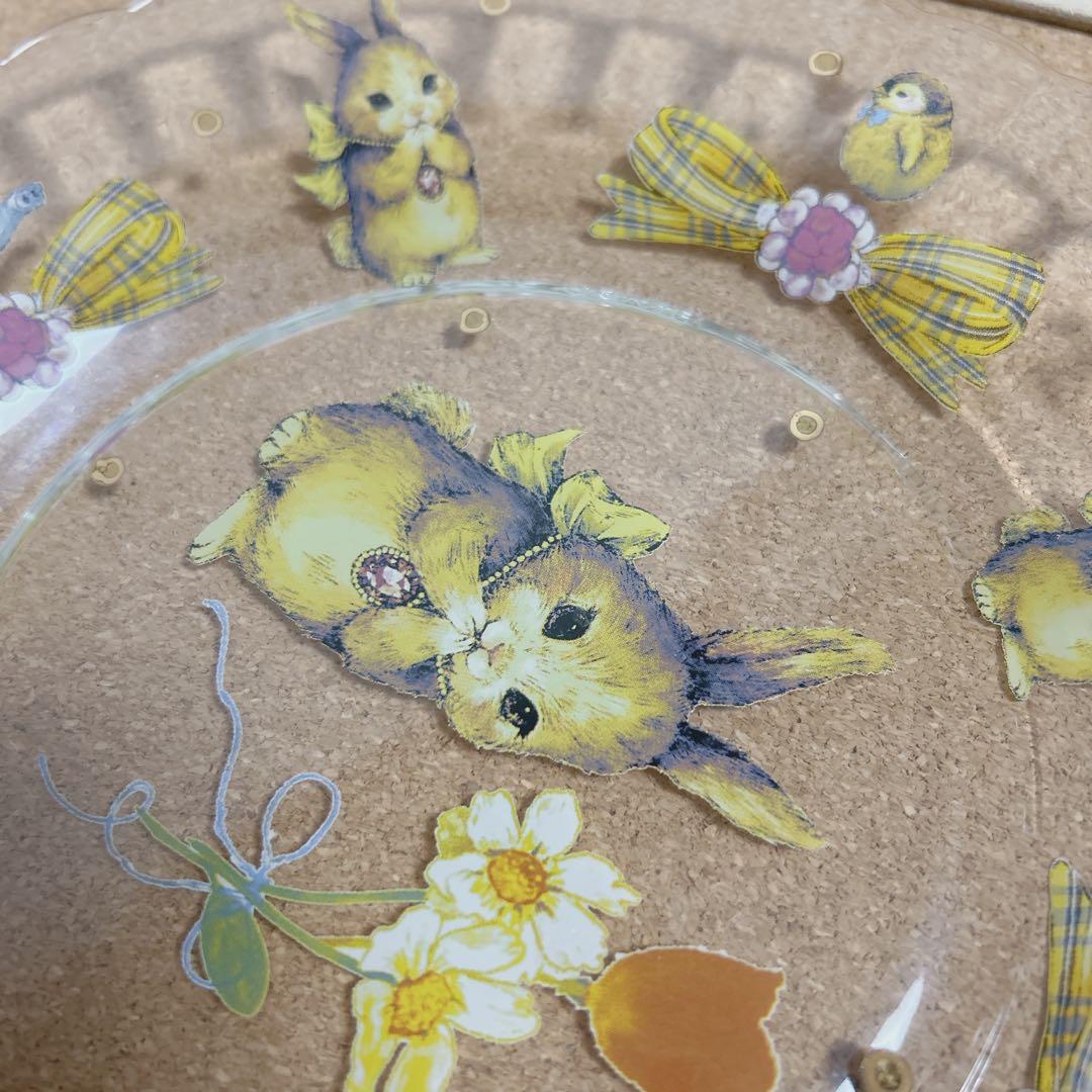 yukiemon ユキエモン　コラージュアートプレート　おいのりうさちゃん