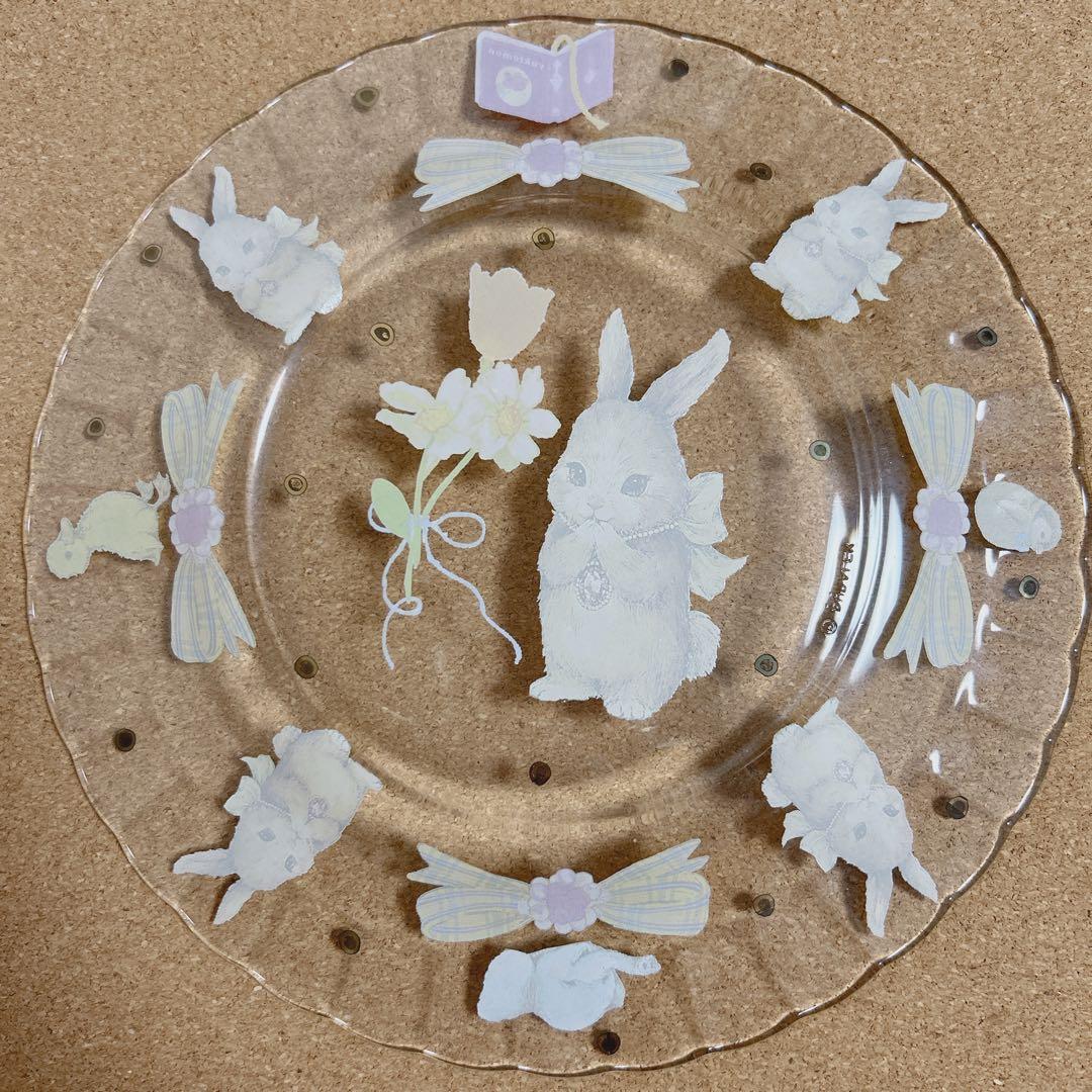 yukiemon ユキエモン　コラージュアートプレート　おいのりうさちゃん