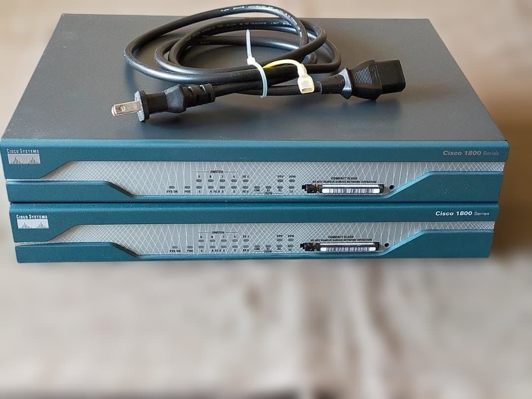 Cisco 1800 （サービス統合型ルータ）2台セット