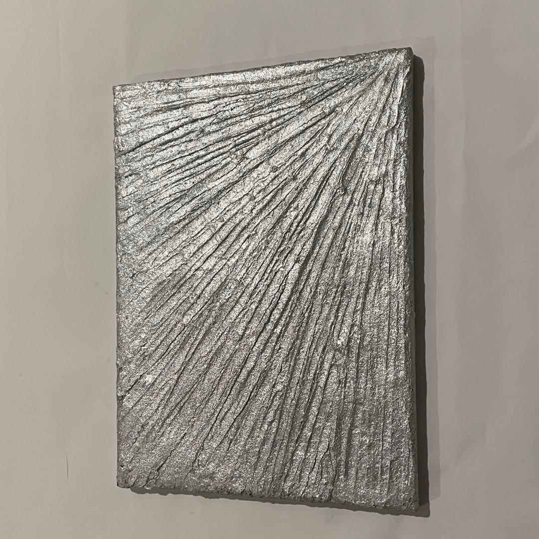 シルバーの現代アート｜抽象画　絵画　壁掛け　ストリートアート　モダン　シンプル