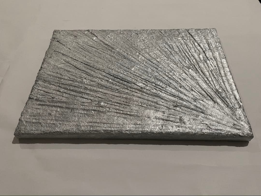 シルバーの現代アート｜抽象画　絵画　壁掛け　ストリートアート　モダン　シンプル