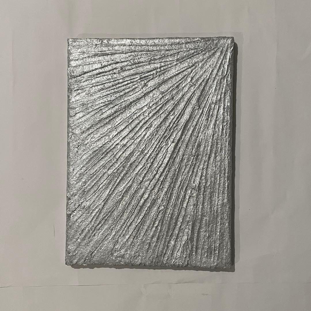 シルバーの現代アート｜抽象画　絵画　壁掛け　ストリートアート　モダン　シンプル