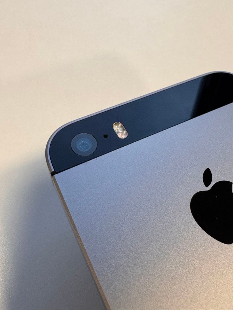 Apple iPhone SE スペースグレー 本体 32GB