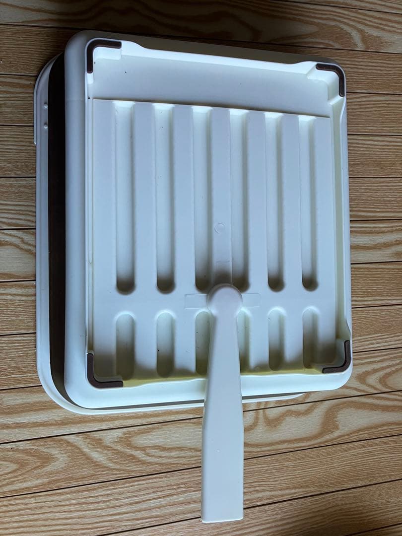 値下げ　収納ラック　食器類　包丁　お弁当箱　調理器具まで　全部お揃い