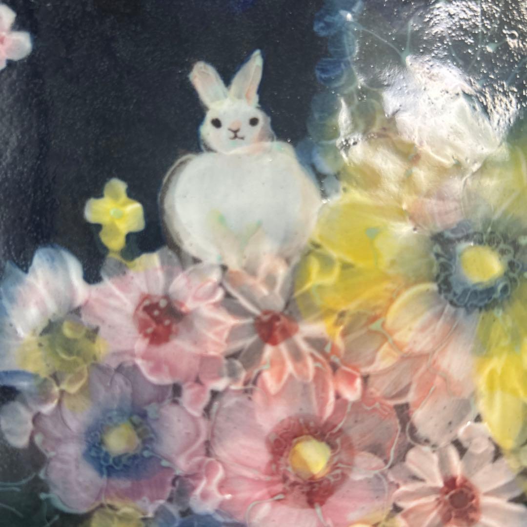 作家　陶芸作家　野村晃子　うさぎと花　飾り皿　銘々皿　ゆずりは工房うさぎ好き