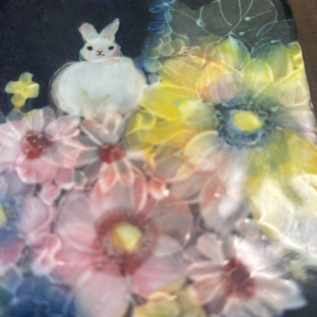 作家　陶芸作家　野村晃子　うさぎと花　飾り皿　銘々皿　ゆずりは工房うさぎ好き