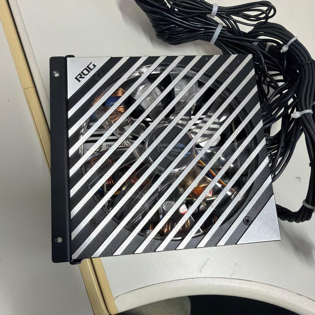 ASUS ROG Loki 750W SFX-L 電源ユニット 動作品