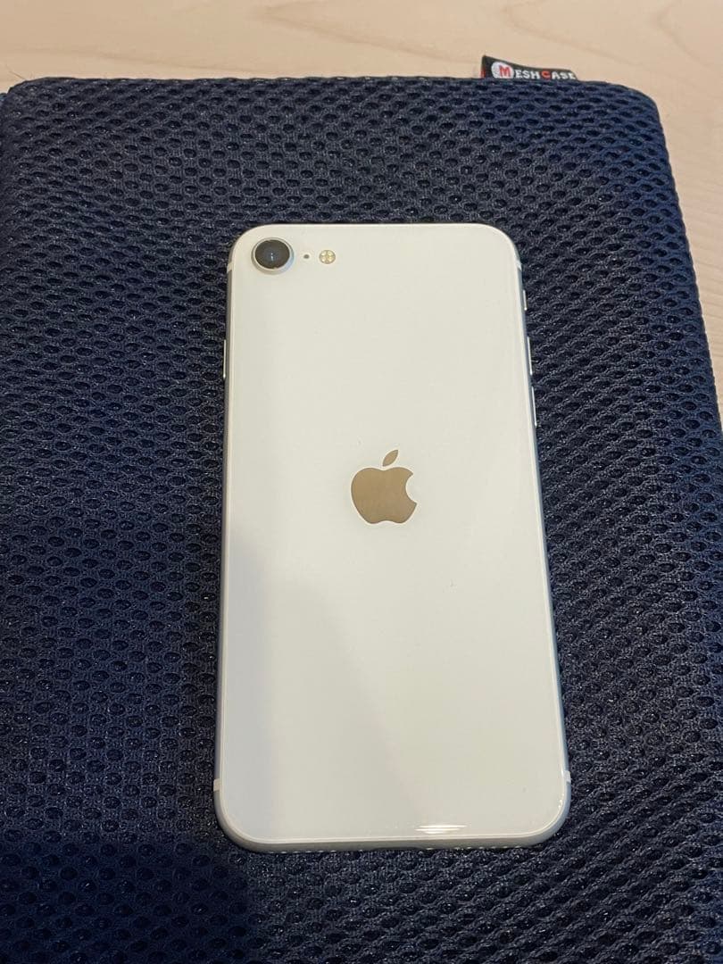 iPhone SE第2世代128GB バッテリー76% SIMフリー
