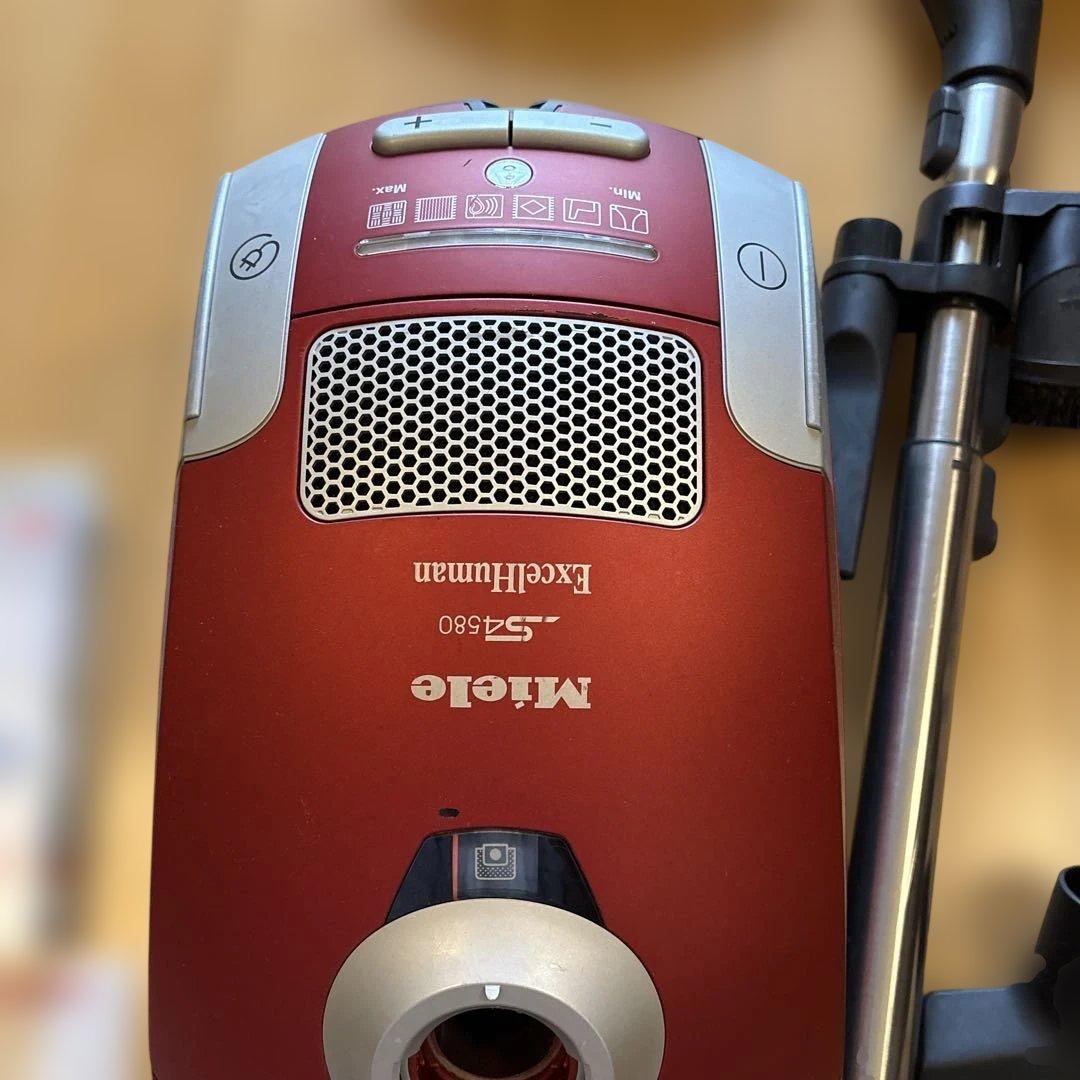 Miele S4580 付属品多数❗️ ペット掃除機　猫、犬