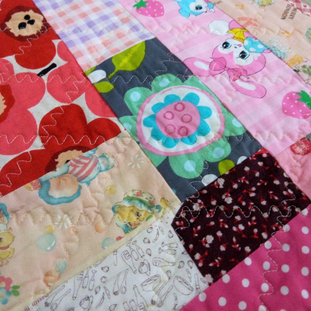 昭和レトロ　パッチワークキルトラグ