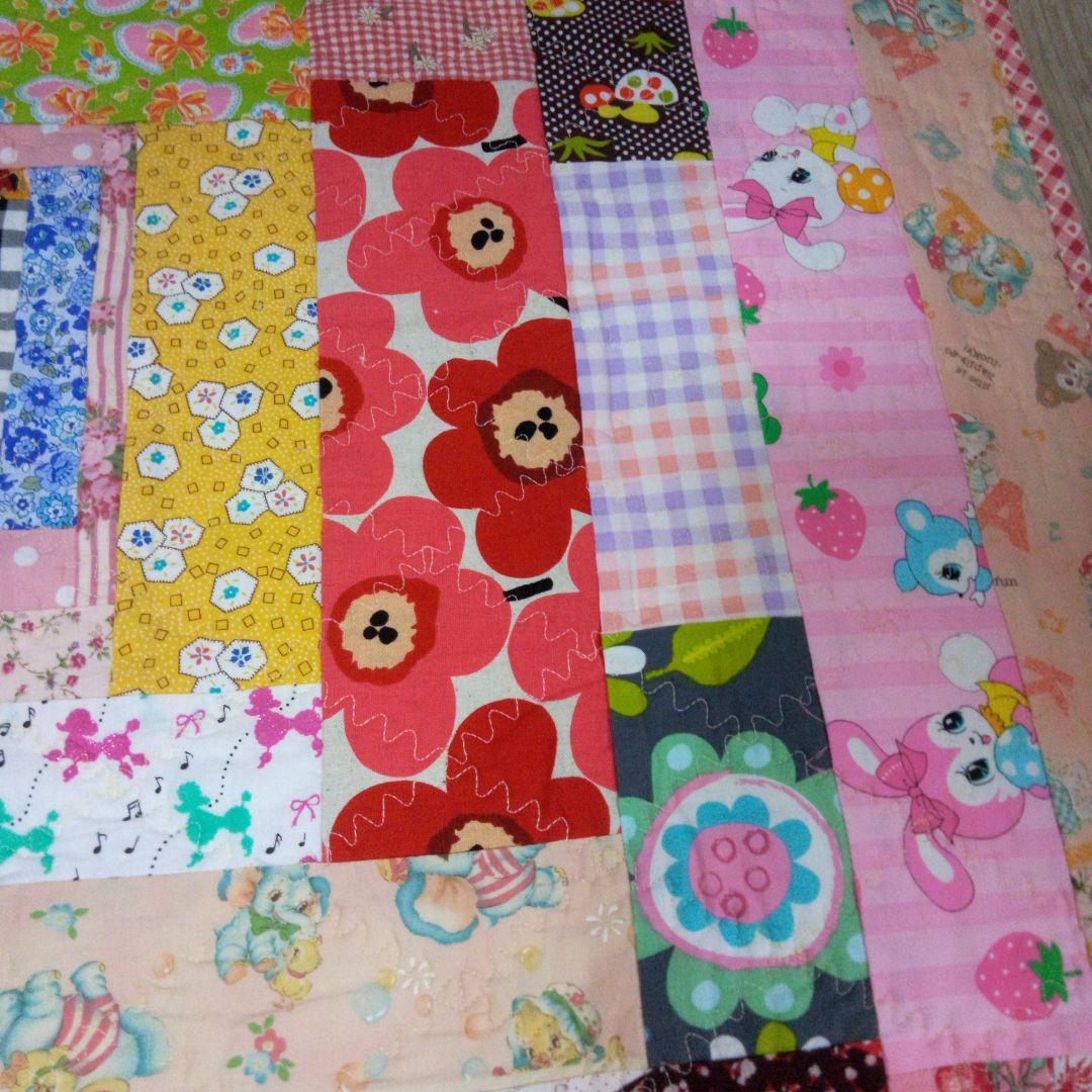 昭和レトロ　パッチワークキルトラグ