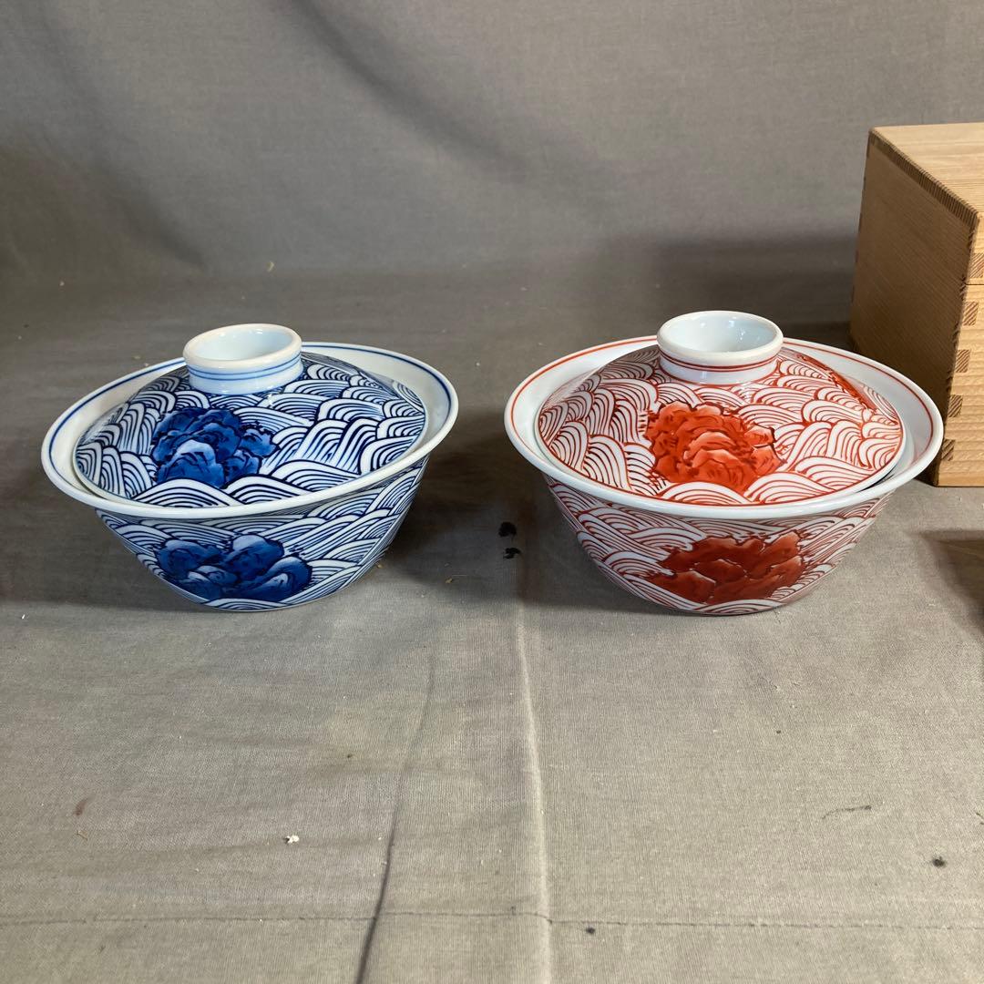 【源右衛門】古伊万里の伝統　日本の名窯　舘林源右衛門す作　紺朱岩波紋　蓋丼物二客